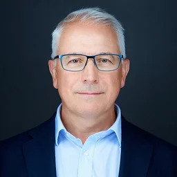 Vincze Róbert öntözéstechnikai szakoktató, MODELLO Intézet